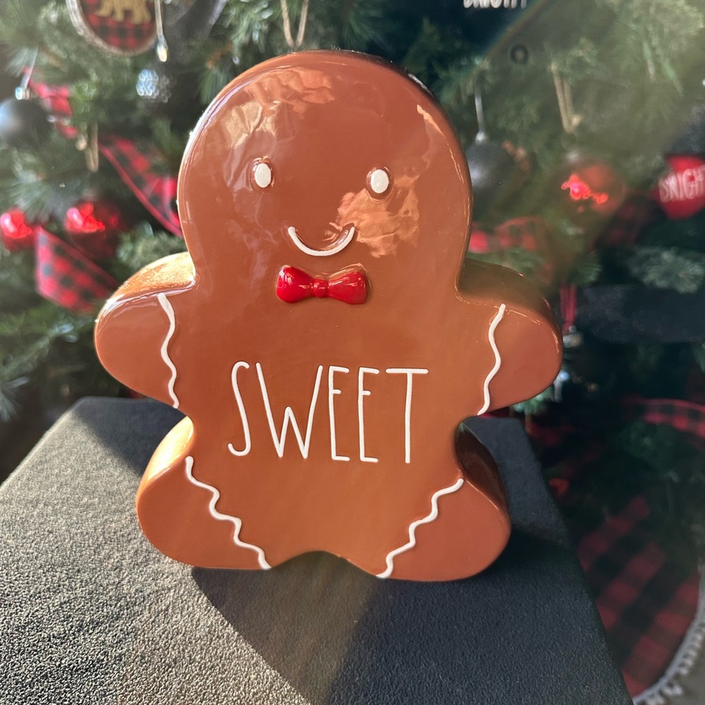 SWEET gingerbread by Rae Dunn